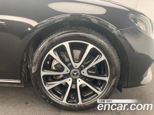 Mercedes-Benz E-Class E250 Avantgarde 2020 года из Южной Кореи