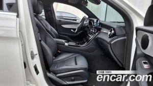 Mercedes-Benz GLC-Class GLC220 d 4MATIC Coupe 2021 года из Южной Кореи