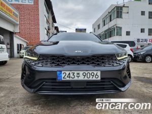 Kia K5 Signature 2021 года из Южной Кореи