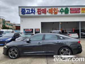 Kia K5 Signature 2021 года из Южной Кореи