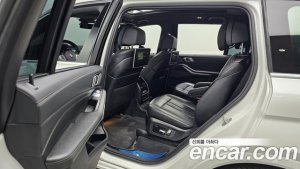 BMW X7 xDrive 40d M Sport 6인승 2021 года из Южной Кореи
