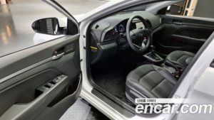Hyundai AVANTE 1.6 2020 года из Южной Кореи