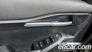 Kia Seltos Бензин 1.6 Turbo 2WD 2020 года из Южной Кореи