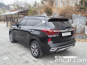 Kia Seltos Бензин 1.6 Turbo 2WD 2020 года из Южной Кореи