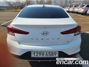 Hyundai AVANTE 1.6 2020 года из Южной Кореи