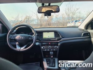 Hyundai AVANTE 1.6 2020 года из Южной Кореи