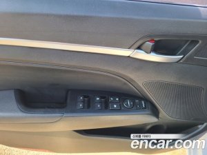 Hyundai AVANTE 1.6 2020 года из Южной Кореи