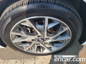 Hyundai AVANTE 1.6 2020 года из Южной Кореи