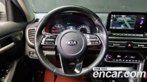 Kia Seltos Бензин 1.6 Turbo 2WD 2021 года из Южной Кореи