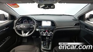 Hyundai AVANTE 1.6 2020 года из Южной Кореи