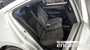Hyundai AVANTE 1.6 2020 года из Южной Кореи