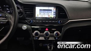 Hyundai AVANTE 1.6 2020 года из Южной Кореи