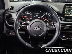 Kia Seltos Бензин 1.6 Turbo 2WD 2022 года из Южной Кореи