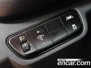 Kia Seltos Бензин 1.6 Turbo 2WD 2022 года из Южной Кореи