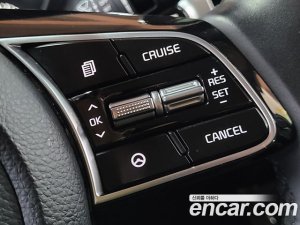 Kia Seltos Бензин 1.6 Turbo 2WD 2022 года из Южной Кореи