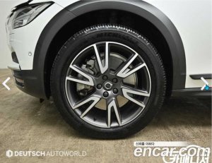 Volvo V90 T5 PRO AWD 2020 года из Южной Кореи