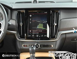 Volvo V90 T5 PRO AWD 2020 года из Южной Кореи