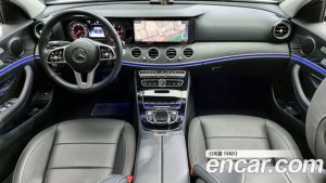 Mercedes-Benz E-Class E220d Avantgarde 2020 года из Южной Кореи