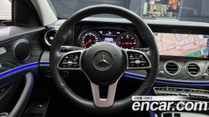 Mercedes-Benz E-Class E220d Avantgarde 2020 года из Южной Кореи