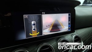 Mercedes-Benz E-Class E220d Avantgarde 2020 года из Южной Кореи