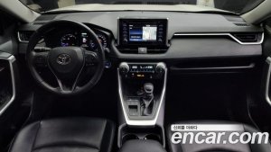 Toyota RAV4 2.5 2WD HYBRID 2021 года из Южной Кореи
