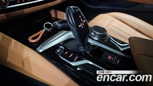 BMW 5-Series 520i Luxury 2020 года из Южной Кореи