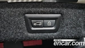 BMW 5-Series 520i Luxury 2020 года из Южной Кореи