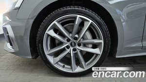 Audi A5 45 TFSI 4WD Coupe 2021 года из Южной Кореи