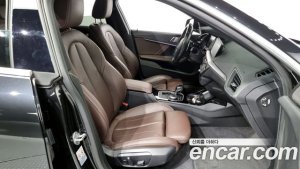 BMW 2-Series 218d M Sport 2021 года из Южной Кореи