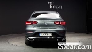 Mercedes-Benz GLC-Class GLC300e 4MATIC Coupe 2020 года из Южной Кореи