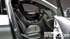 Mercedes-Benz GLC-Class GLC300e 4MATIC Coupe 2020 года из Южной Кореи