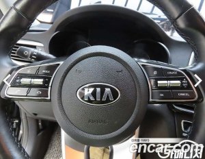 Kia K5 2.0 2020 года из Южной Кореи