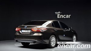 Toyota Camry 2.5 LE HYBRID 2020 года из Южной Кореи