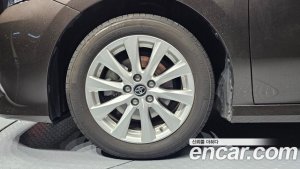 Toyota Camry 2.5 LE HYBRID 2020 года из Южной Кореи