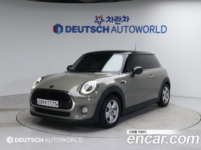 Mini Cooper DEFAULT 2019 года из Кореи