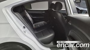 Hyundai AVANTE 1.6 2020 года из Южной Кореи