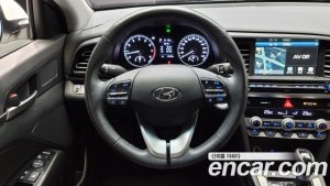 Hyundai AVANTE 1.6 2020 года из Южной Кореи