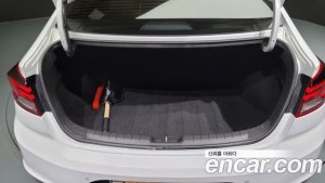 Hyundai AVANTE 1.6 2020 года из Южной Кореи