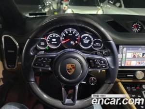 Porsche Cayenne 3.0 2020 года из Южной Кореи