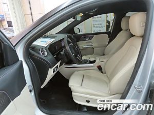 Mercedes-Benz GLA-Class GLA220 2021 года из Южной Кореи
