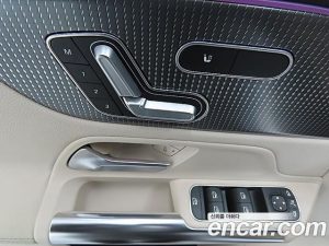 Mercedes-Benz GLA-Class GLA220 2021 года из Южной Кореи