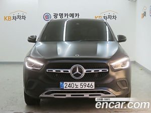 Mercedes-Benz GLA-Class GLA220 2021 года из Южной Кореи