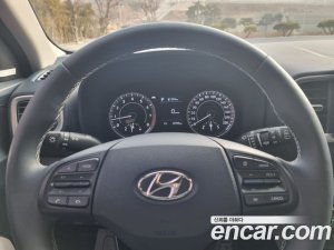Hyundai Venue 1.6 Flux 2021 года из Южной Кореи
