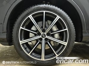 Audi Q7 55 TFSI 4WD Premium 2021 года из Южной Кореи
