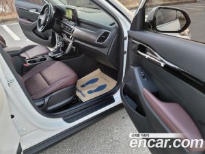 Kia Seltos Бензин 1.6 Turbo 2WD 2020 года из Южной Кореи