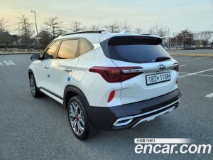 Kia Seltos Бензин 1.6 Turbo 2WD 2020 года из Южной Кореи