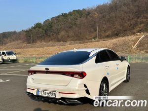 Kia K5 2.0 2021 года из Южной Кореи