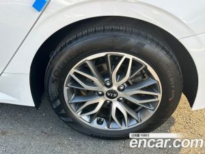 Kia K5 2.0 2021 года из Южной Кореи