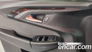 ChevroletGMDaewoo Trailblazer 1.3 Turbo 2WD 2022 года из Южной Кореи