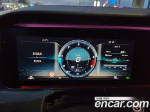 Mercedes-Benz CLS-Class CLS300d AMG Line 2020 года из Южной Кореи